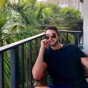 Meet your Posher, Aviv